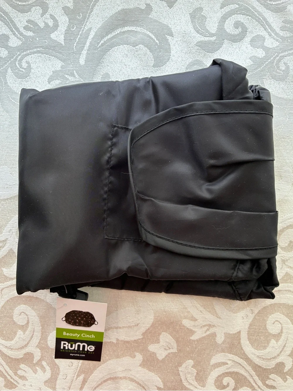 NWT RuMe Beauty Cinch Drawstring Makeup Bag Black